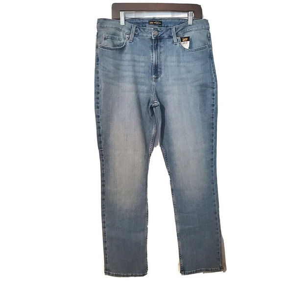 Lee Jeans Womens Regular Fit Straight Leg Size 16 Mid Rise Light Blue Denim New - Picture 1 of 4